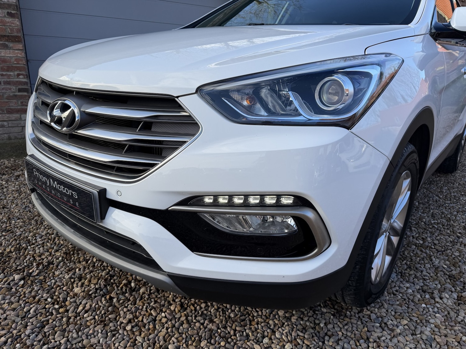 Used Hyundai Santa Fe 2017 for sale - 76525759: Photo 5