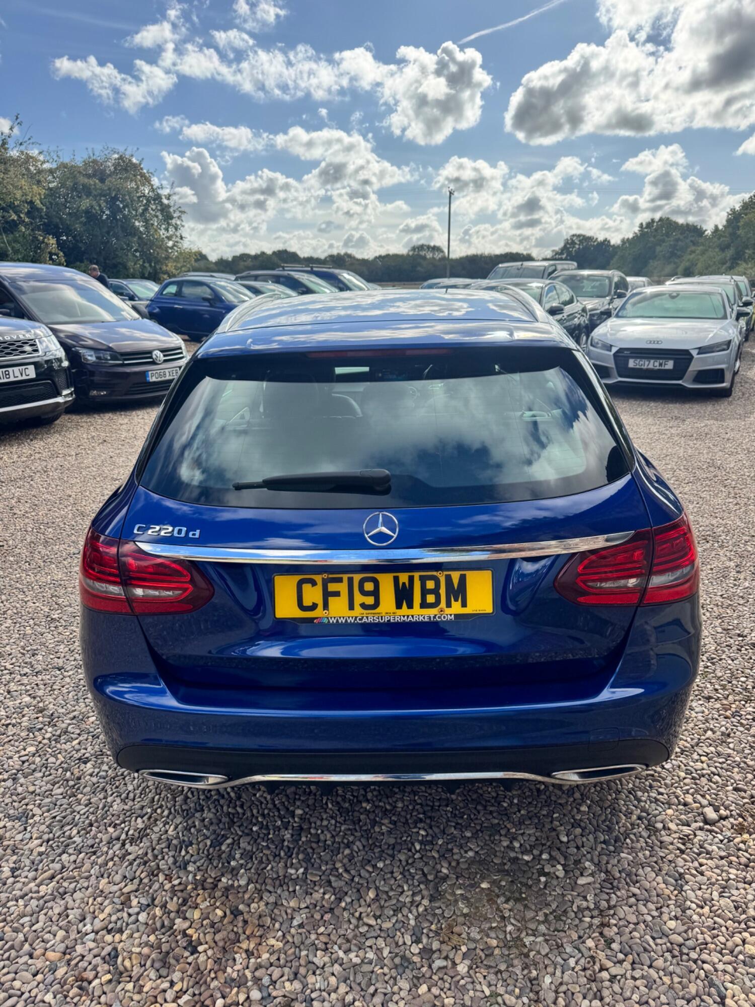 Used Mercedes-Benz C Class 2019 for sale - 75981953: Photo 10