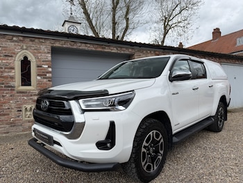 Used Toyota Hilux 2023 for sale - 79379041: Photo