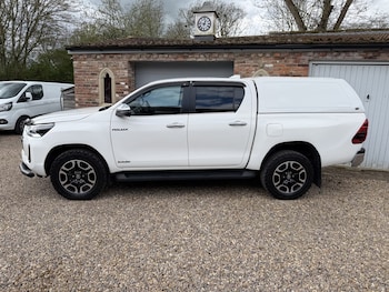 Used Toyota Hilux 2023 for sale - 79379041: Photo