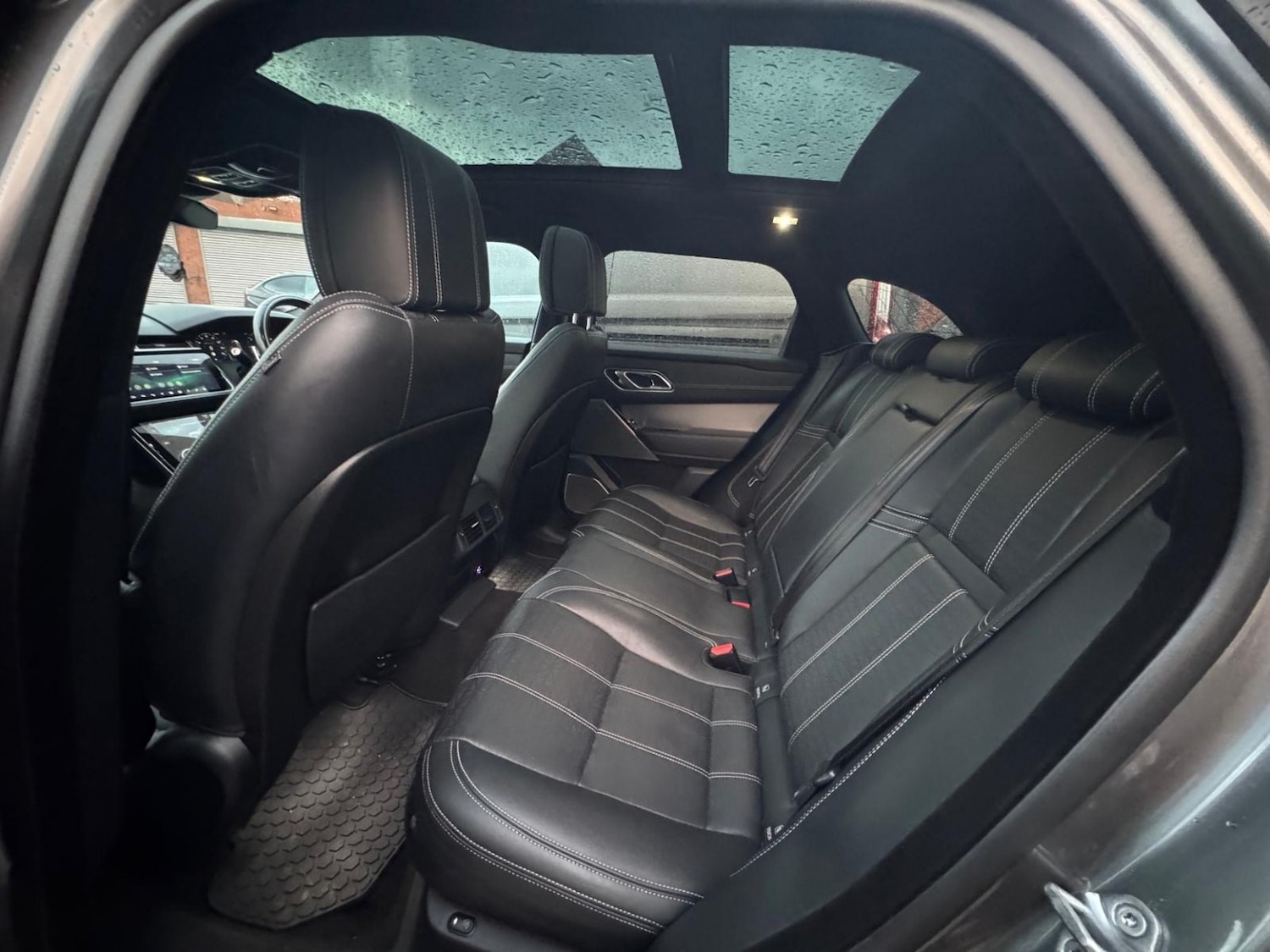 Used Land Rover Range Rover Velar 2019 for sale - 76631531: Photo 6