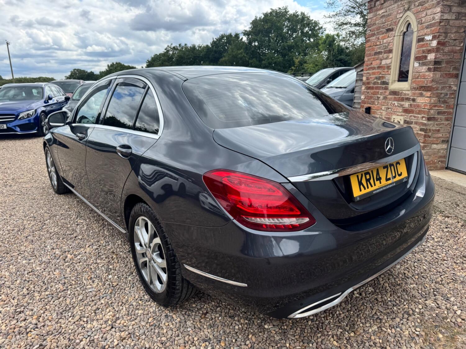 Used Mercedes-Benz C Class 2014 for sale - 76794116: Photo 11