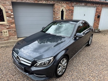 Used Mercedes-Benz C Class 2014 for sale - 76794116: Photo