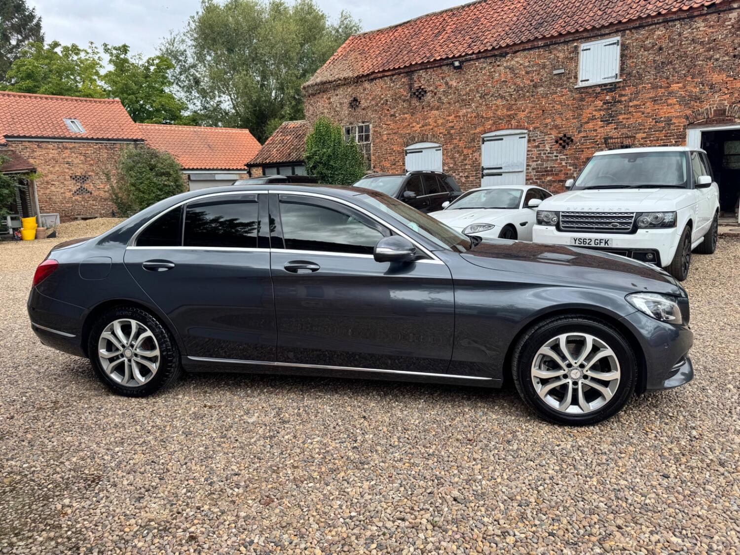 Used Mercedes-Benz C Class 2014 for sale - 76794116: Photo 8