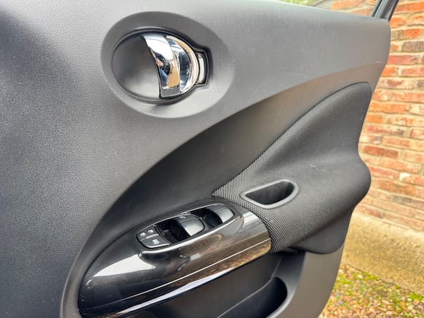 Used Nissan Juke 2017 for sale - 76252360: Photo 23
