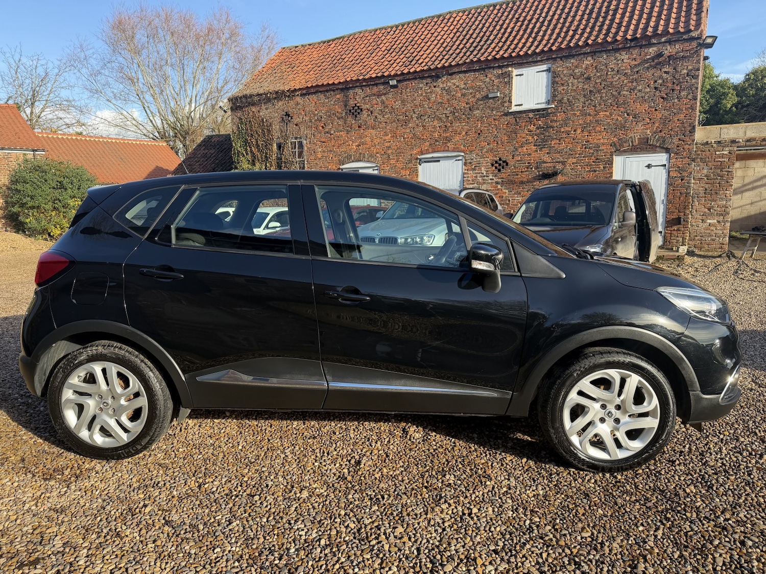 Used Renault Captur 2017 for sale - 76571183: Photo 7