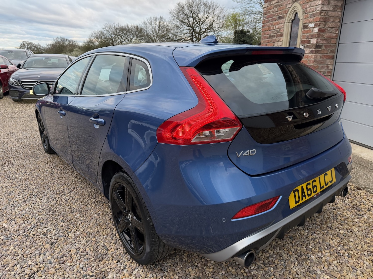 Used Volvo V40 2016 for sale - 78135069: Photo 11