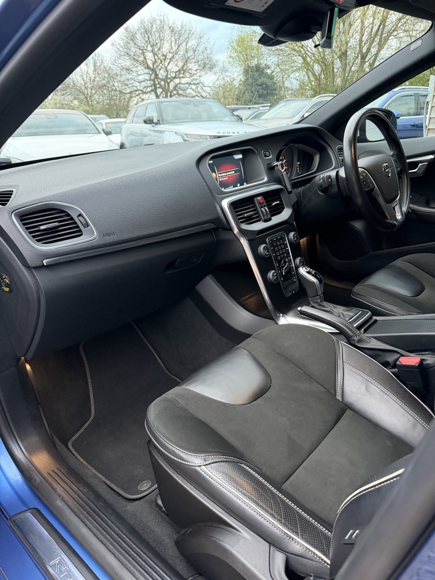 Used Volvo V40 2016 for sale - 78135069: Photo 14