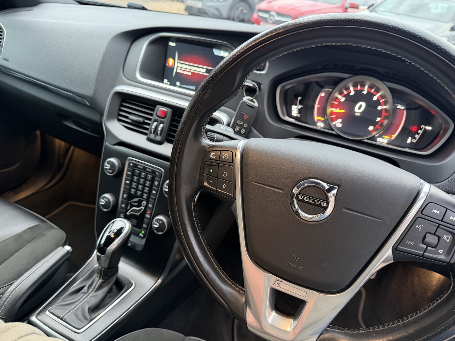 Used Volvo V40 2016 for sale - 78135069: Photo 20