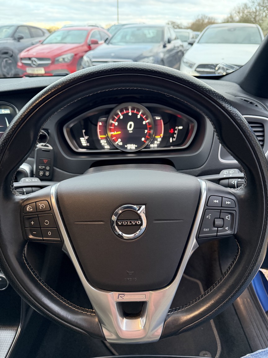 Used Volvo V40 2016 for sale - 78135069: Photo 21