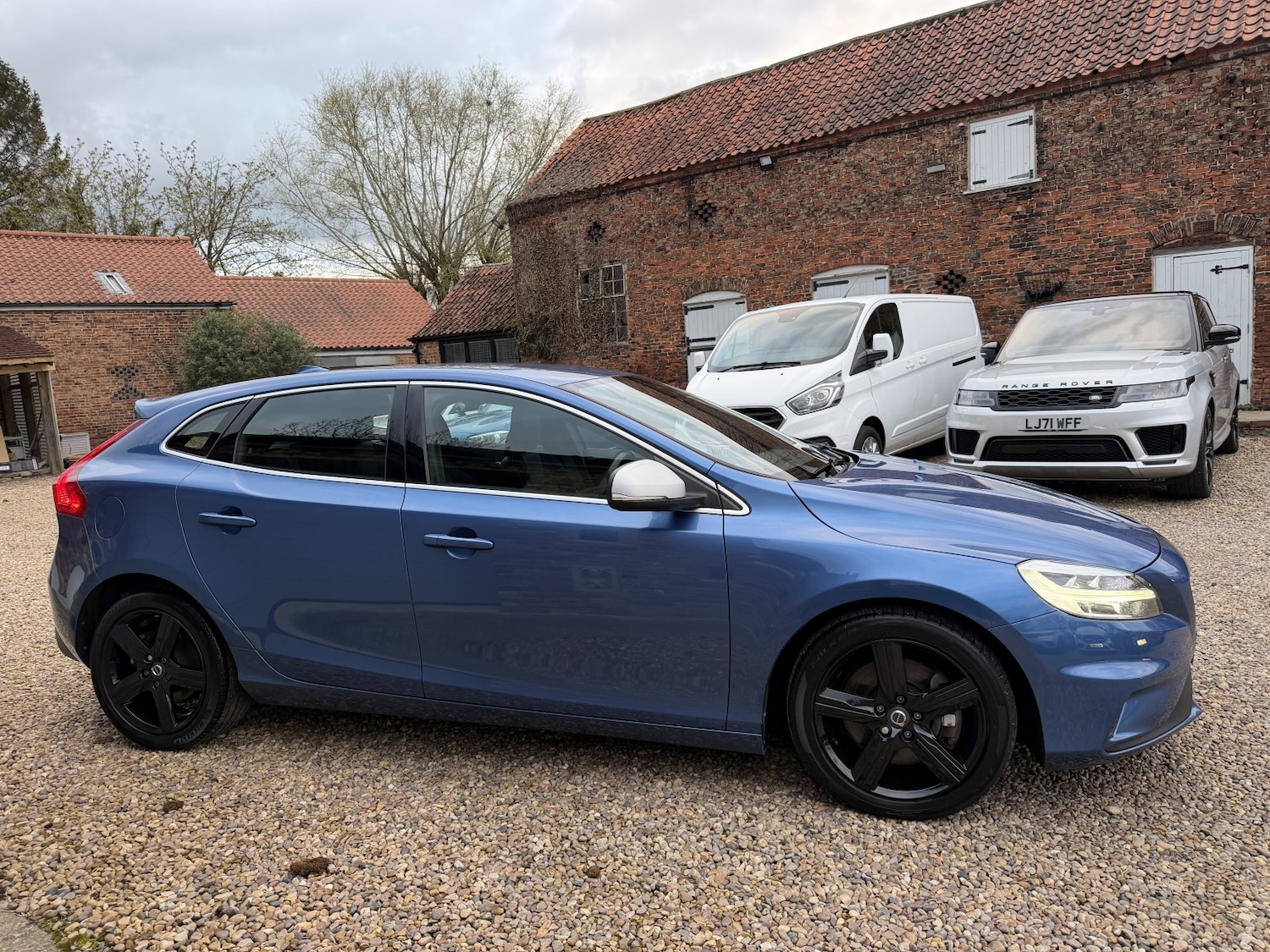 Used Volvo V40 2016 for sale - 78135069: Photo 8