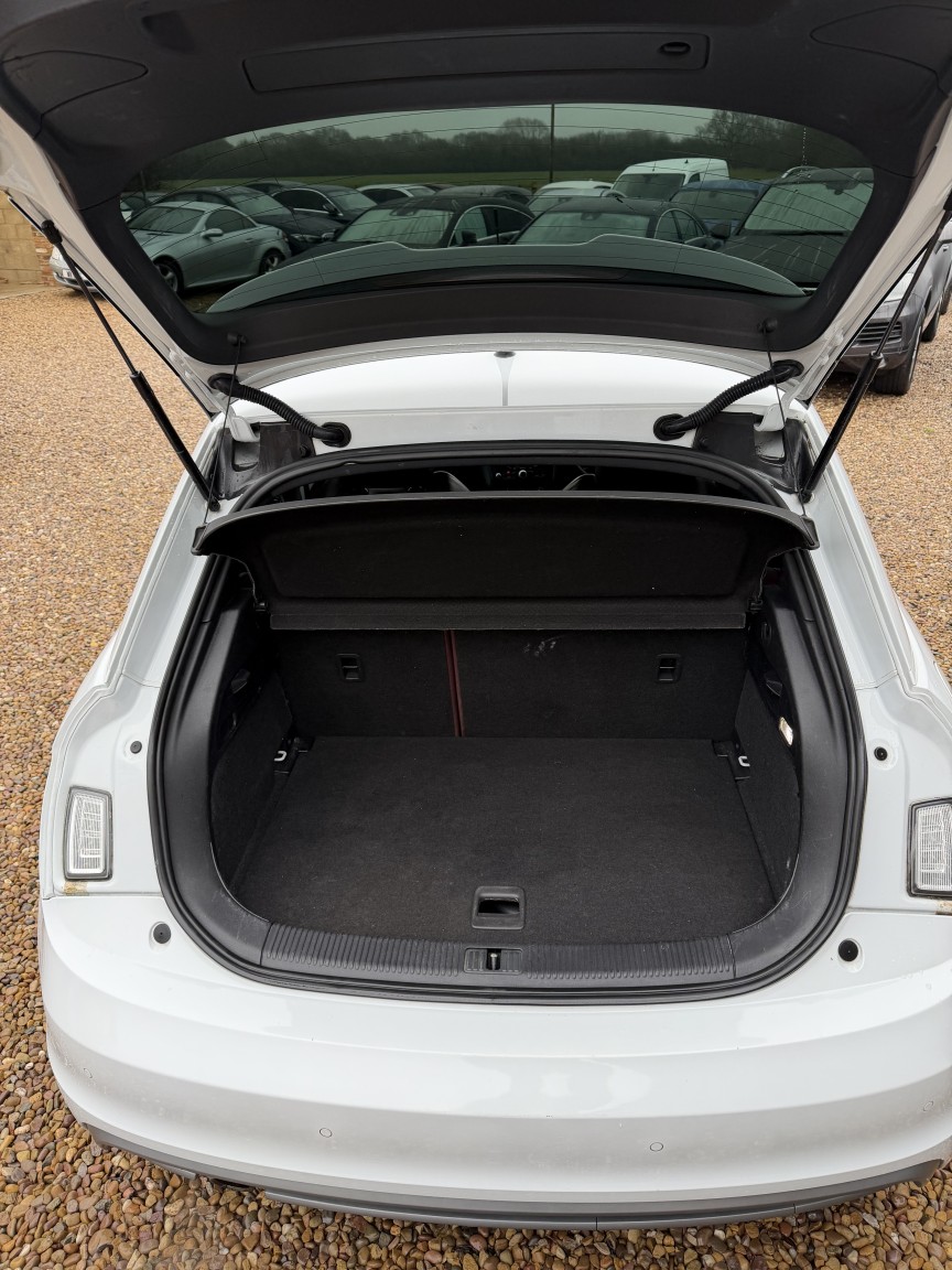 Used Audi A1 2013 for sale - 76605771: Photo 16