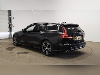 Used Volvo V60 2018 for sale - 78761237: Photo