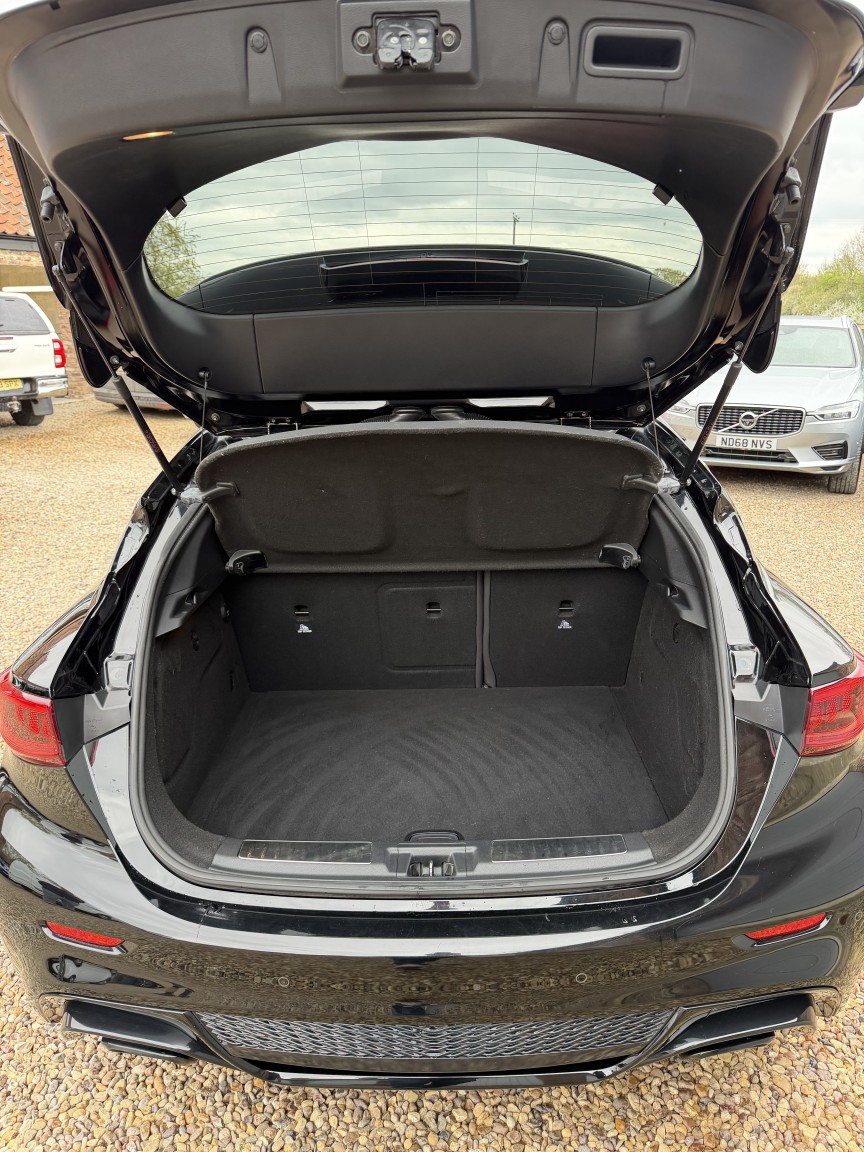 Used Infiniti Q30 2017 for sale - 78182868: Photo 16