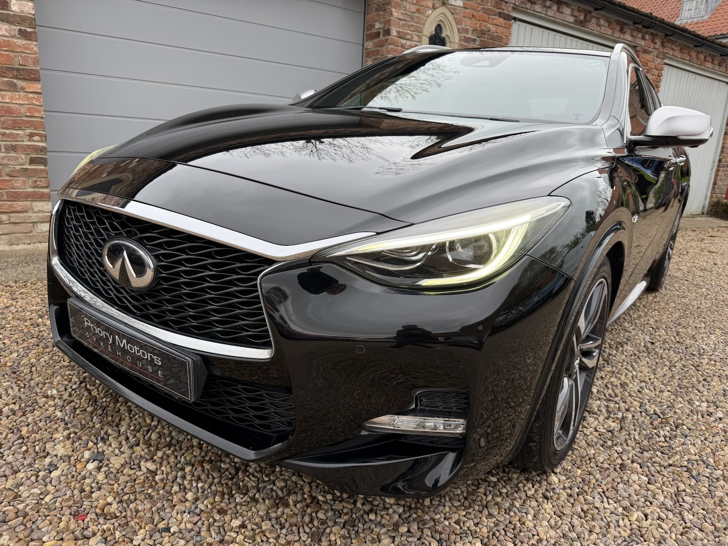 Used Infiniti Q30 2017 for sale - 78182868: Photo 5