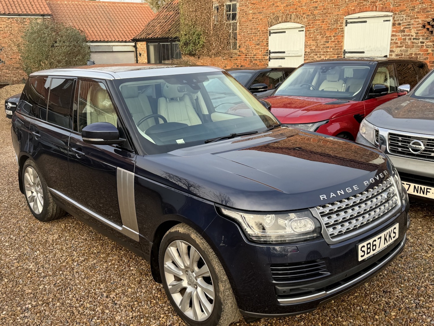 Used Land Rover Range Rover 2017 for sale - 77357421: Photo 2