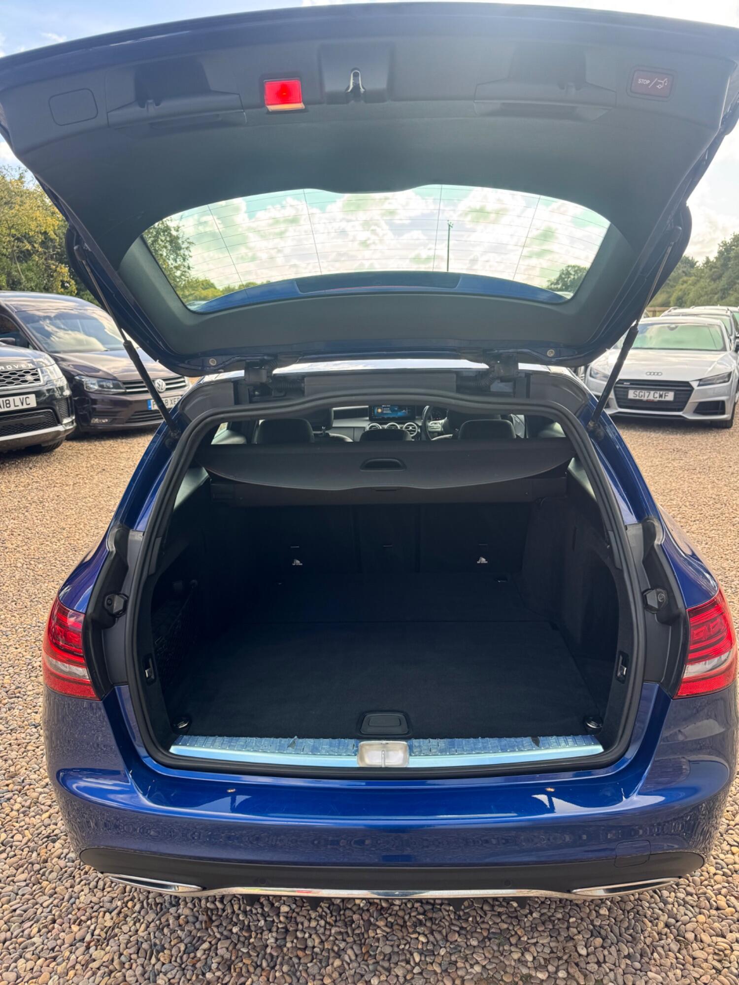 Used Mercedes-Benz C Class 2019 for sale - 76713094: Photo 16