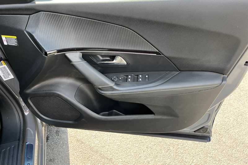 Used Peugeot 2008 2024 for sale - 76140643: Photo 42