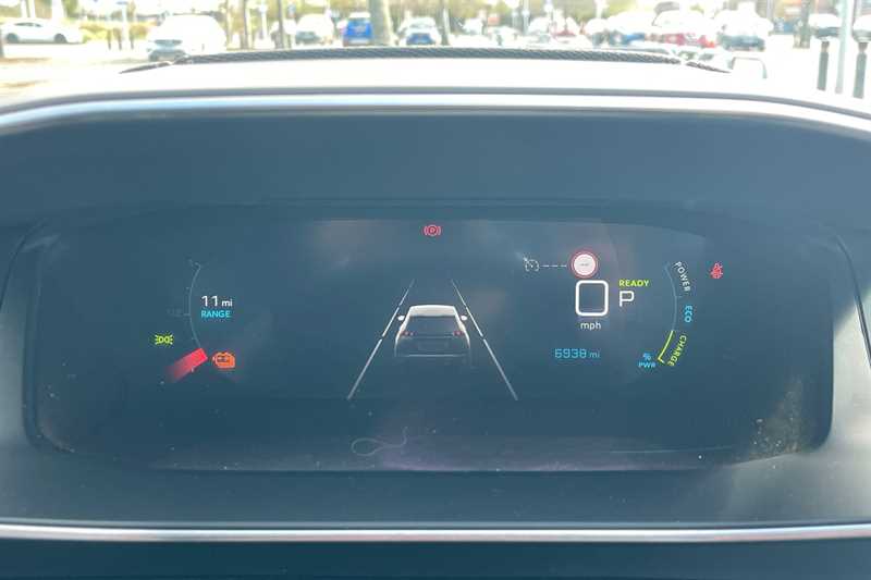 Used Peugeot E-2008 2023 for sale - 78050394: Photo 17