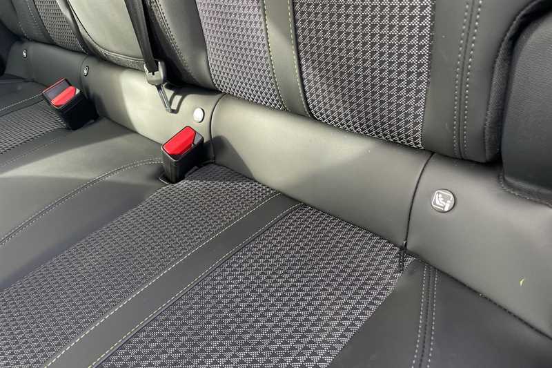 Used Peugeot E-2008 2023 for sale - 78050394: Photo 34