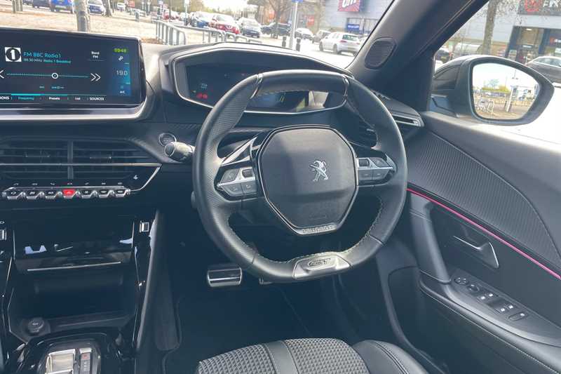 Used Peugeot E-2008 2023 for sale - 78050394: Photo 8