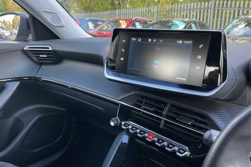 Used Peugeot 2008 2022 for sale - 76318765: Photo 25