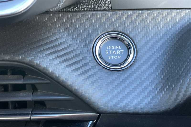 Used Peugeot 2008 2022 for sale - 76318765: Photo 26