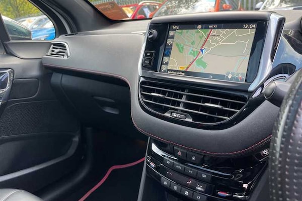 Used Peugeot 208 2015 for sale - 76204463: Photo 26