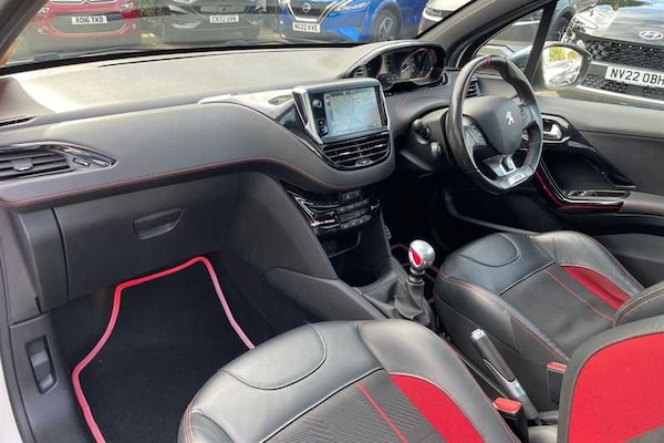 Used Peugeot 208 2015 for sale - 76204463: Photo 33