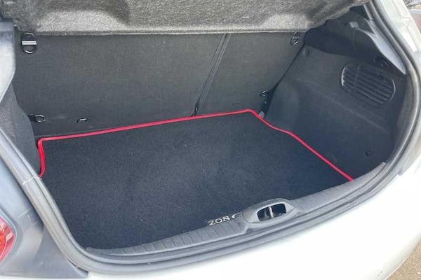Used Peugeot 208 2015 for sale - 76204463: Photo 37