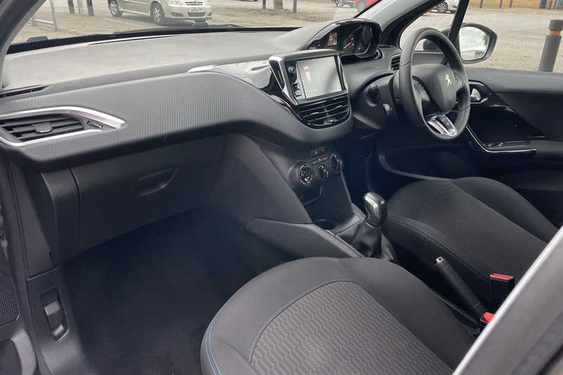 Used Peugeot 208 2019 for sale - 76564068: Photo 13