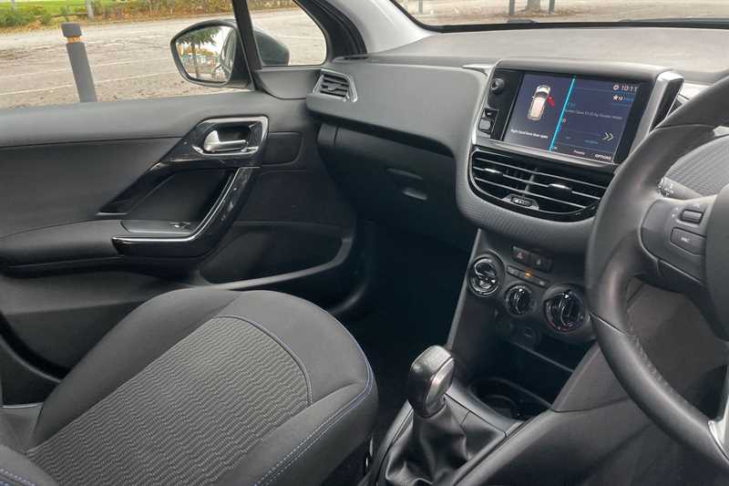 Used Peugeot 208 2019 for sale - 76564068: Photo 14