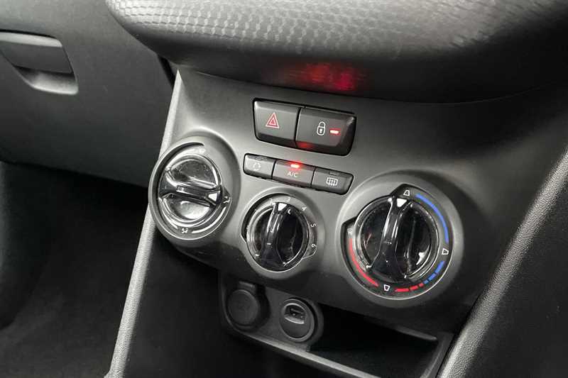 Used Peugeot 208 2019 for sale - 76564068: Photo 15