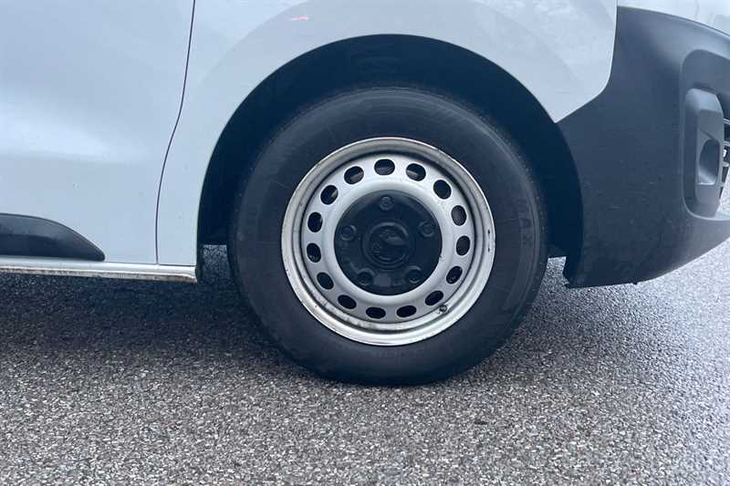 Used Vauxhall Vivaro 2023 for sale - 77513599: Photo 9