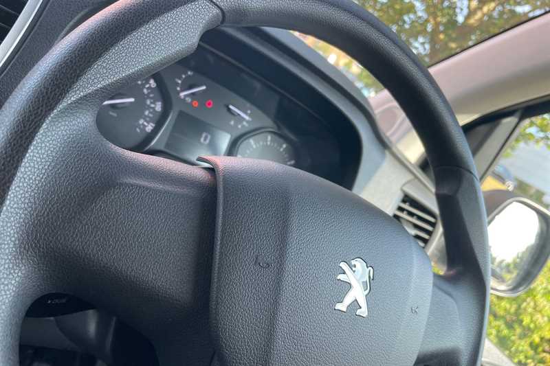 Used Peugeot Expert 2022 for sale - 76074755: Photo 30