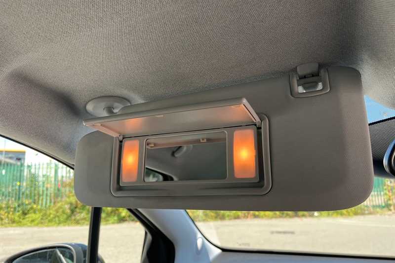 Used Vauxhall Crossland 2022 for sale - 77471516: Photo 32