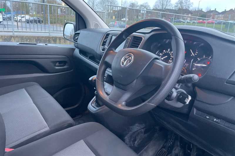 Used Vauxhall Vivaro 2023 for sale - 77471577: Photo 10