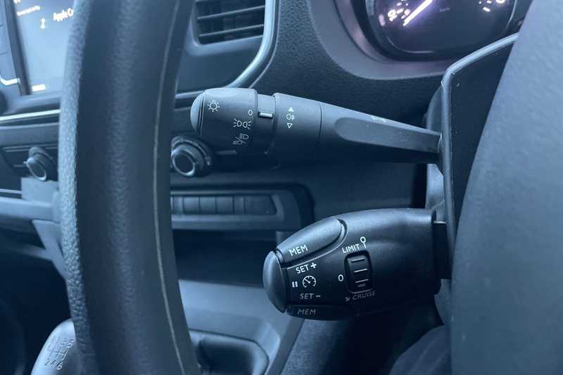 Used Vauxhall Vivaro 2023 for sale - 77471577: Photo 21