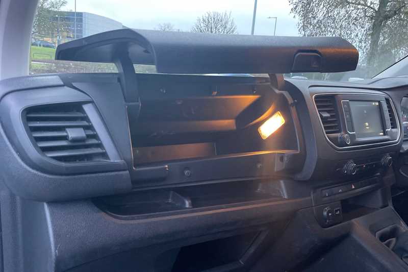 Used Vauxhall Vivaro 2023 for sale - 77471577: Photo 34