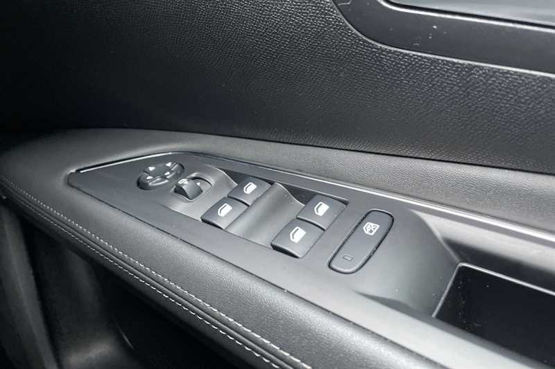 Used Peugeot 3008 2020 for sale - 77513277: Photo 16
