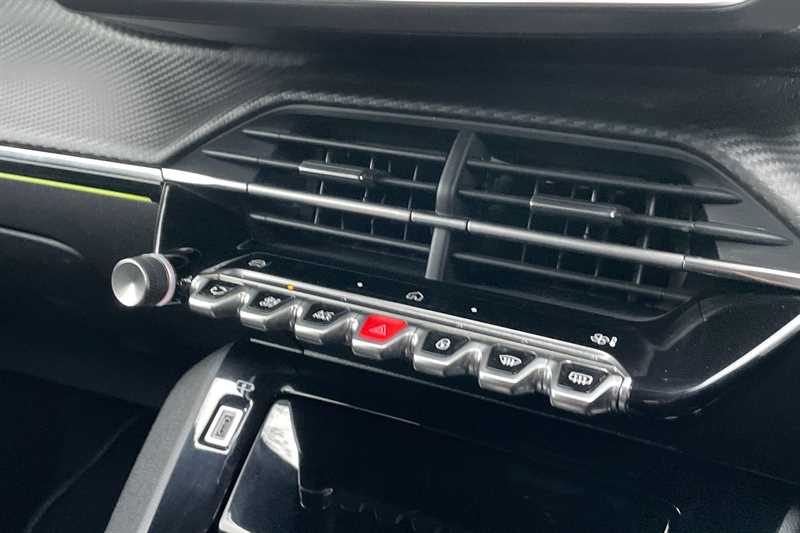 Used Peugeot 2008 2023 for sale - 77471636: Photo 15