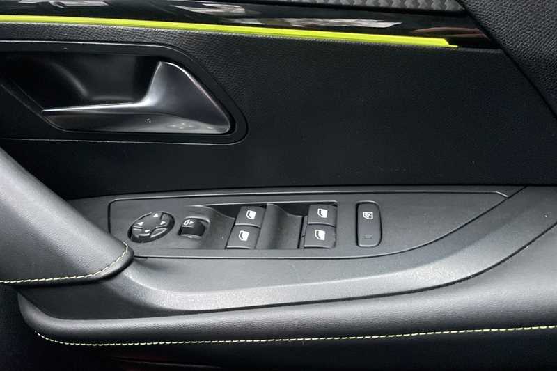 Used Peugeot 2008 2023 for sale - 77471636: Photo 16