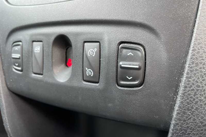 Used Dacia Sandero Stepway 2016 for sale - 76410711: Photo 16