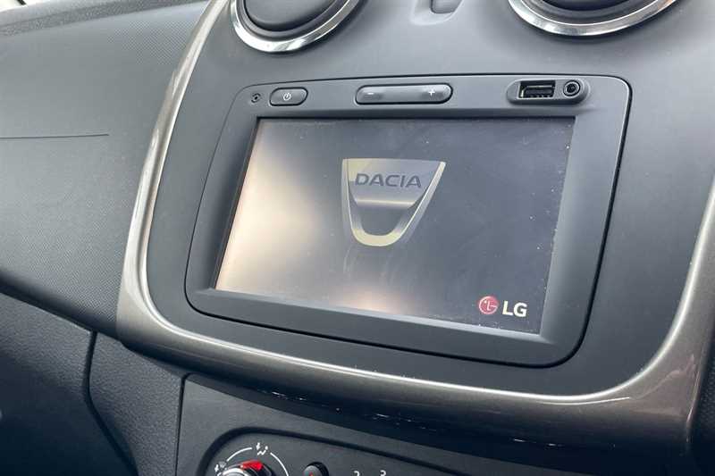 Used Dacia Sandero Stepway 2016 for sale - 76410711: Photo 17