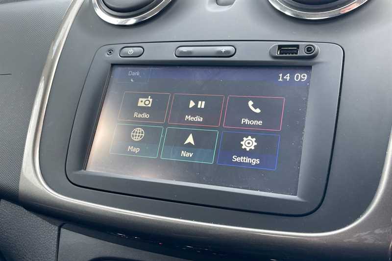 Used Dacia Sandero Stepway 2016 for sale - 76410711: Photo 19