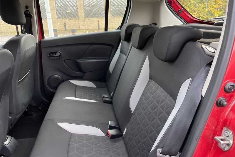 Used Dacia Sandero Stepway 2016 for sale - 76410711: Photo 23