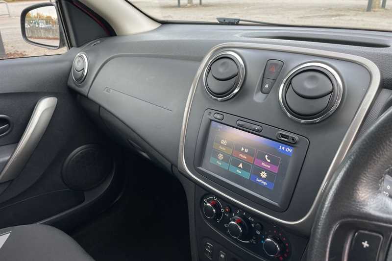 Used Dacia Sandero Stepway 2016 for sale - 76410711: Photo 25