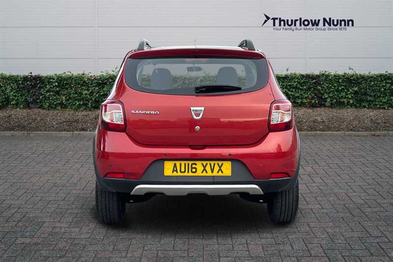 Used Dacia Sandero Stepway 2016 for sale - 76410711: Photo 4