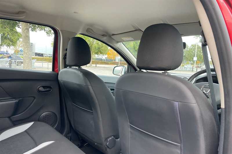 Used Dacia Sandero Stepway 2016 for sale - 76410711: Photo 40