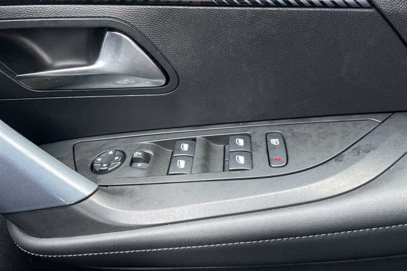 Used Peugeot 2008 2020 for sale - 76587142: Photo 16